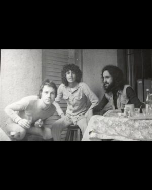 Mazhar Alanson Instagram - ben nihat ozbudun ozkan. benim odonem 1975 halimi hic sormyin ancak romani yazilir yakin arkadalar bilirler deli bi ask hikayesiydi:)