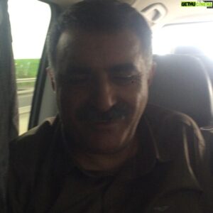 Mazlum Çimen Instagram - Eskişehir’e 25 dakika kala :)) Odunpazarı Yunus Emre Kültür Merkezi’ne...