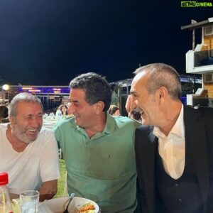 Mazlum Çimen Instagram - Ortak dost düğünü ve gülme zamanı:))