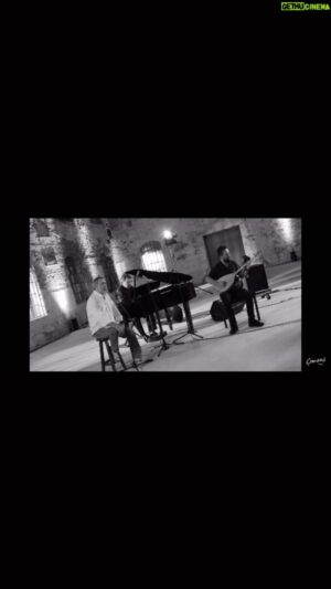 Mazlum Çimen Instagram - Yeni klibimiz “Mazlum Çimen & Anadorian - Sen Benden Gittin Gideli” Çimen’s Yapım YouTube kanalında yayında..