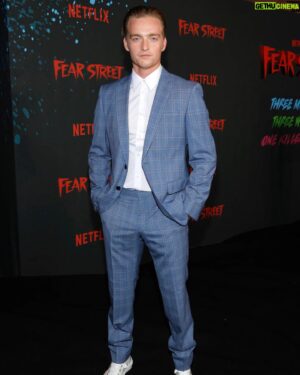 McCabe Slye Instagram - Last night was fright night - #fearstreet part 1: 1994 is out this Friday on @netflixfilm !