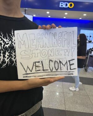 Meaningful Stone Instagram - Manila!🔥 I think I've never met such a passionate audience before.
They sang all my songs to the end and I can’t forget that night. 
See you again Manila❤️ thanks for the @theflyinglugaw 

대만, 필리핀, 호주 투어에 함께해준 현수 매니저님께 큰 감사와 존경을, 
그리고 독감 투어에도 저에게 더 큰 힘을 주었던 성준, 원우, 재완도 모두 모두 고맙고 수고했다!!!!!
