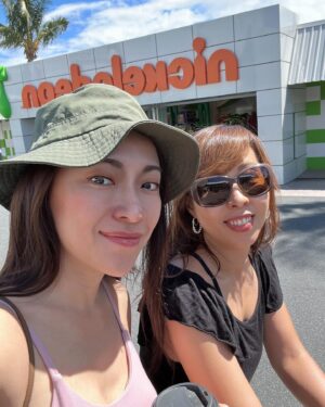 Mecco Chang Instagram - Back to Surfers Paradise after 21 years. Crazily missed the sun, the beaches and variety of cuisines. I love Australia AS ALWAYS. ❤️ 21年後回到黃金海岸，最愛我的艷陽，海灘，各式異國料理。好愛澳洲哇🦘

The sunshine really helped burning the energy! Oh yes! 

Heard from many locals that the price index has been increased since last year. I found that definitely. The price is similar to the restaurants in Taipei. The fewer people, the better the qualify of life we can sustain. 
很多人說物價變高，但是吃一頓餐廳跟在台北吃差不多呢🫢
最大發現，人變少了，這樣也很好變得很安靜。🫶🏼
