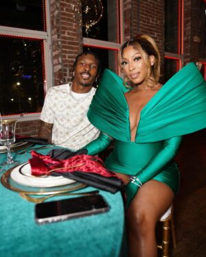 Mecole Hardman Jr. Instagram - HAPPY BIRTHDAY to my Baby, the mother of my kids! I love you so much! I hope this day is filled with positive energy! I love the person you are becoming and I love the mother you are to our son! I couldn’t ask for anything more loving more genuine than you are! You deserve the world and I’m going to try my best to give it to you ❤️ This day is all about you ❤️ I love you more than you know ❤️🥺 HAPPY BIRTHDAY 😘