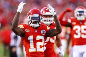 Mecole Hardman Jr. Instagram - Good to be back in Chiefs Kingdom 🙏🏾❤️