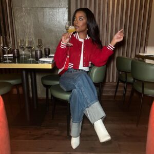Mecole' Hayes Instagram - Date night 💌💄❤️

#datenight #dcrestaurants #BBMecole
