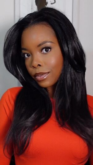 Mecole' Hayes Instagram - Bombshell Blowout Hair Tutorial 🤍

I use this method to achieve the perfect blowout look: 

• Wash, Deep Condition, Blow Dry Hair 
• Install Clean Hair Extensions
• Layer, Curl, Roller-set Hair 

#hairtutorial #clipinextensions #blowoutstyles #BBMecole #rollerset #hairtutorials #memehayes #hairrollers