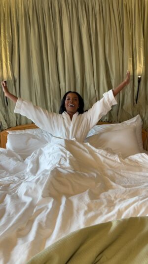 Mecole' Hayes Instagram - Spa Day at @theivyhotel in Baltimore? I’ll take two please! 🥂

#thingstodoindc #staycation #spaday #luxuryhotels #luxurylifestyle #baltimoreeats #dceats #luxurytravel 

Would you do a spa day here?