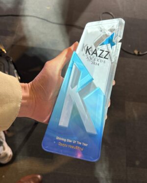 Meen Nichakoon Khajornborirak Instagram - Shining star of the year 2024✨
@tods 
@kazzmagazine 
#kazzawards2024xmeen