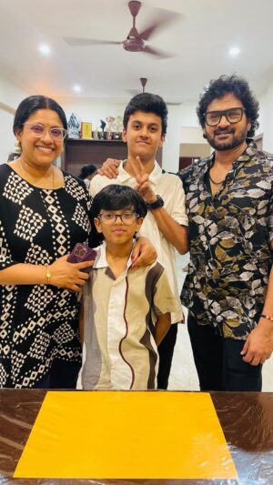 Meera Krishna, Meera Siva Instagram - Happy birthday my bangaram, u fed the first piece of cake to thathayya, his blessings will be  always with u my son❤️ 
Many more happy returns of the day our First born @anshu_april 🎂🎉👏❤️