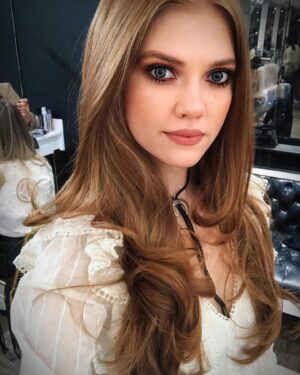 Megan West Instagram - I  d o  n o t  w a k e  u p  l i k e  t h i s .