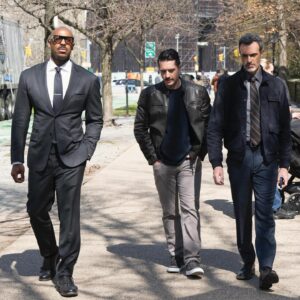 Mehcad Brooks Instagram - Are you ready for a gripping new episode that will have you on the edge of your seat? I think you are. @nbclawandorder @wolfentertainment 

Lock 🔒 in with us TONIGHT for an unforgettable installment of “Law & Order”. 

Join us at 8p/7p on @NBC and/or tomorrow on @peacock 

#LawAndOrder #MustWatch #NewEpisode #mehcadbrooks 🍿📺