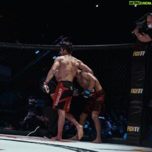 Mehdi Baydulaev Instagram - Нужно пройти через худшее, чтобы прийти к лучшему ✊🏻