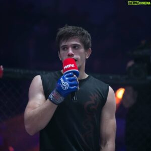 Mehdi Baydulaev Instagram - 23-года это уже не шутки😃
С днем рождения меня😃👊