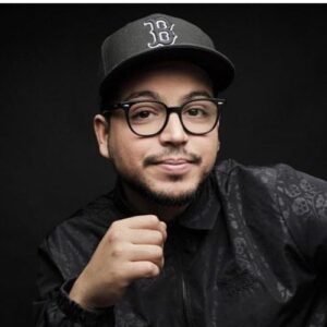 Mehdi Bousaidan Instagram - Ma face quand je te bats à "Roche- papier-ciseaux"

Crédits: Édouard Plante-Fréchette