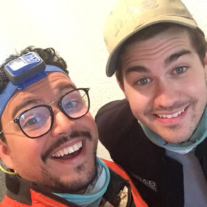 Mehdi Bousaidan Instagram - Merci @francisbouillonofficiel et Fred Fournier pour le beau trip. 
Et fuck you @julienlacroi pour avoir fait semblant de pagayer pendant 2h.

Crédits photo : @annie_beauchemin