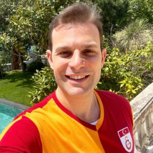 Mehmet Aslan Instagram - Sen Şampiyon Olacaksın!🏆🦁💛❤️
Geliyor gelmekte olan!
Tek Aşk❤️‍🔥
@galatasaray #24