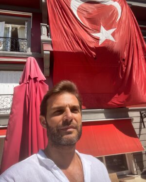 Mehmet Aslan Instagram - “Vatan; Ne Türkiye'dir Türklere, Ne Türkistan, Vatan; Büyük ve müebbet bir ülkedir; Turan.”
Ne Mutlu Türküm Diyene!