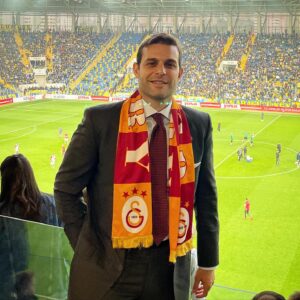 Mehmet Aslan Instagram - Sen Şampiyon Olacaksın!🦁💛❤️
Peşindeyim her daim!❤️‍🔥 #23🏆