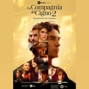 Mehmet Günsür Instagram - Quando tutto cambia, l’amicizia rimane

Domenica 11 Aprile in prima serata su @rai1official la seconda stagione de La Compagnia del Cigno 🎼 🎹

#lacompagniadelcigno non è un hashtag, #èundiesis 🌈
@raiplay_official @indigo_film @ivancotroneo1