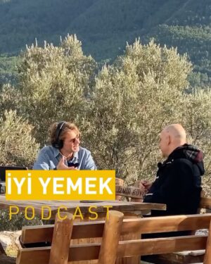 Mehmet Gürs Instagram - İyi Yemek Podcast” yeni bölümler yolda... Kayıtlara sonbaharda başlamıştık ve şubat tatilinden hemen sonra yayına başlayacaktık ama tabii ki öncelikler bambaşka oldu. 

İyi Yemek Podcast’in ilk bölümü bu Pazar 7 Mayıs’ta başlıyor. İl bölümde @ceminers ile “yemeğin iyileştirici gücünü” konuştuk. Sonra da yine şahane insanlarla iyi sohbetler iki haftada bir yayınlanmaya devam edecek. 

Spotify, Apple, Amazon Music, Google Podcasts, Stitcher, Castbox, iHeartRadio, Overcast, Pocket Casts, RadioPublic ve diğer yerlerde dinleyebilirsiniz. 

@volvocartr