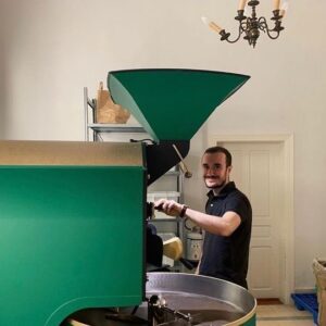 Mehmet Gürs Instagram - @kaleicoffee.co is not only the best coffee in Beirut but also the coolest place to drink it. They need help rebuilding their beautiful space. You can order the coffee online through their website www.kaleicoffee.com ☕️ it’s super easy and you get great coffee while helping out. 
✌️✌️
@kaleicoffee.co Beirut’un hem en iyi kahvesi hem de içmek için en tatlı yer. Dükkanı yeniden açabilmek için yardıma ihtiyaçları var. Webshop’tan kahve sipariş ederek yardım edebilirsiniz, hem de şahane kahvelerini içmiş olursunuz. www.kaleicoffee.com 
☕️ 🇱🇧