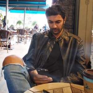 Mehmet Korhan Fırat Instagram - devre arasi fenerliler! (temsili değil)