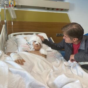 Mehmet Oz Instagram - I visited the pediatric ward in Adana, which has already performed almost 1000 limb amputations, including one for 12 year old Semih Bilgili. His father was pulling him to safety when a beam fell, severing his arm and killing his father. I met with Semih and his mother, Zeliha. Semih’s main request was a soccer ball—it’s a major breakthrough for an amputee to want to be active again!