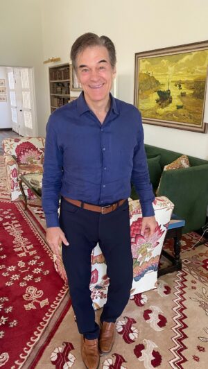 Mehmet Oz Instagram - Dementia touches every family, including mine. My mom probably slowed the progression of her Alzheimer’s Disease through diet, exercise, and high quality health products that I’ve sent her over the years from @iherb — my favorites are Omega-3s like fish oil, which you can find at the link in my stories.