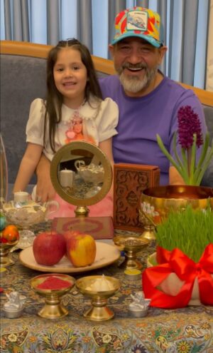 Mehran Ghafourian Instagram - نوروز باستانی و فرارسیدن فصل بهار رو به همه همونهای عزیزم تبریک میگم ، به سلامتی ودل خوش …♥️ ۱۴۰۳/۱/۱
#نوروز 
#ایران