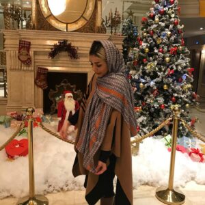 Mehran Ghafourian Instagram - همسر عزیزم هفتمین سالگرد ازدواجمون رو بهت تبریک میگم وازت ممنونم که توی همه این سالها حمایتم کردی و با عشق و مهربونیت تمام سختی های کار منو درک کردی ومشاور خوبی درکارهام بودی ،دوستت دارم و ممنونم که دختر خوشگلم رو برام آوردی ،دوستت دارم ،دوستتون دارم تو وهانا ♥️
@arezoo_ghafourian 
#سالگرد_ازدواج 
#عشق