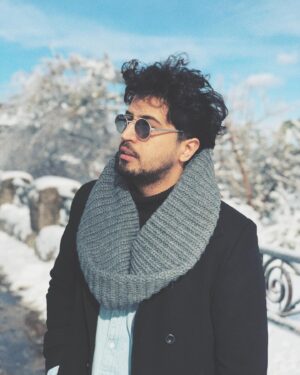 Mehrdad Sedighian Instagram - من فهمیدم که گذشت زمان باعث التیام زخم نمیشه، با وجود این در بهترین حالت دردش رو کم و کمتر میکنه

JAN AVENT