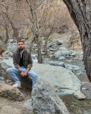 Mehrdad Sedighian Instagram - اگه تو سال جديد مهربون باشيم، بخشنده باشيم، فعال باشيم، دريادل باشيم، حق‌خواه باشیم، بلندنظر باشیم، #مبارکه 

سال نو مبارک 💚