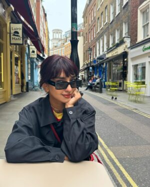 Mehreen Karim Instagram - prinCESS of fitzrovia
