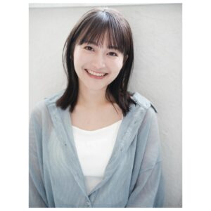 Mei Fukuda Instagram - 髪の毛もバッサリ切り、宣材写真も新しく撮り直して頂きました☺︎
心機一転、私らしく。頑張ります！🔥

📸@takataka0985 
木下さんありがとうございます！