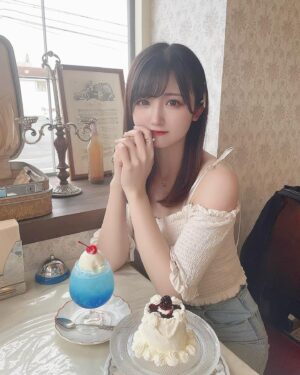 Mei Okada Instagram - ⠀ ⠀ ⠀
⠀ ⠀ ⠀
2023. 5. 19
お誕生日を迎えました𓂃٭ 🎂🐇

自分らしく
好きなことへまっすぐ丁寧に
そして
新しいことにもたくさんチャレンジしていけたらと思います、、.ᐟ.ᐟ 🫧

いつもいっぱいの愛をありがとう…*ﾟ
新しい1年もよろしくおねがいします🧁