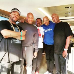 Mekhi Phifer Instagram - "Game day, SoFi Suite way!!" #Rams vs #Cardinals. Yeah the game was a loss,  but the brotherly connection is always a win! Great times as always; and this Superbowl is going down in sports history!! @drdre @snoopdogg @eminem @therealmaryjblige @kendricklamar @xzibit @warreng @bigboy
Much love to my peoples!!