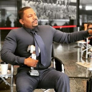Mekhi Phifer Instagram - Getting pumped up to start the next scene!! #truthbetold season 3 baby!! @octaviaspencer @appletvplus