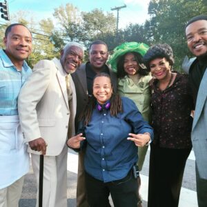 Mekhi Phifer Instagram - It's a wrap!! Another notch in the belt. Much love to the cast, crew, director, writers and producers who made this project come to life, based on a great book "The Supremes: at Earl's all you can eat" @aunjanue_ellis447 @russoulhornsby @sanaalathan @tinamabry @uzoaduba @ianrxd023 Coming in 2023
Much love!!