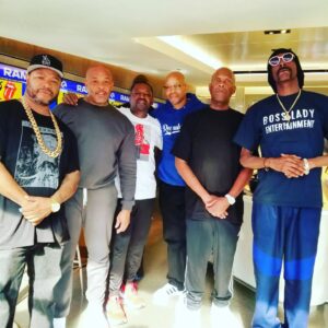 Mekhi Phifer Instagram - "Game day, SoFi Suite way!!" #Rams vs #Cardinals. Yeah the game was a loss,  but the brotherly connection is always a win! Great times as always; and this Superbowl is going down in sports history!! @drdre @snoopdogg @eminem @therealmaryjblige @kendricklamar @xzibit @warreng @bigboy
Much love to my peoples!!