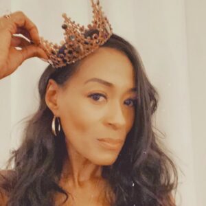 Mekhi Phifer Instagram - Happy Birthday to my beautiful Queen...you are very deserving of your crown!! Love you baby!! Many, many more great and adventurous times ahead😘💯 It's a must we keep working on our happiness together! Coexistence takes time, patience and true understanding. No one is exempt! Much love and many blessings! May we all be the best US...