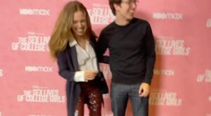Mekki Leeper Instagram - go watch @thesexlivesofcollegegirls on hbomax 

@mindykaling and @thejustinnoble needed a pretentious, gate keeping prick, and knew just who to call.