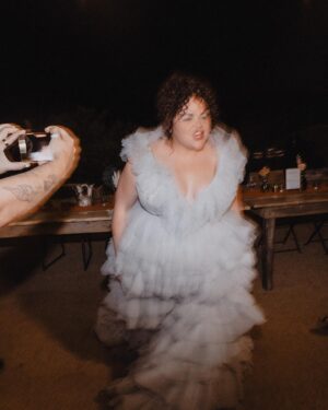 Melanie Field Instagram - Can I hear a little commotion for the dress? 

swipe ➡️