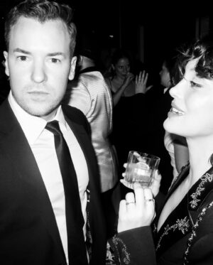 Melanie Jarnson Instagram - i hooted and i hollered

Wearing @rabanne 

Thank you @agence_supreme and @peteplayford you are super duper