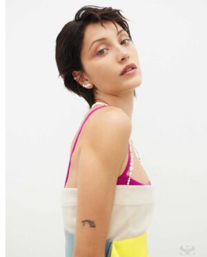 Melanie Jarnson Instagram - Thank you so much @russhmagazine for this .. .. front cover?? Baby Mel squealing. 

And wonderful wonderful @cassiedimitroff for turning my waffling into something so thoughtfully, playfully written ♥️

So so grateful for this supremely talented team. How you worked miracles on a face running on no sleep whatsoever, I do not know. 

PHOTOGRAPHY @bowenarico

PHOTOGRAPHY ASST @scottheldorf 

FASHION @charlotte__agnew 

STYLE ASST @sophiastamellos 

MAKEUP @isabellaschimid 

HAIR @_roryrice_ 

And HUGE thank you to @paspaleypearls for making me THAT girl tor a day. 🧜‍♀️

~

Mel Jarnson has a few resolutions for 2024: to spend more time with family, to play more ‘awkward’ characters, and to learn how to pack less in her suitcase. 

The Thai-Australian actress, and our January digital cover star, is perpetually on the go. She grew up between Belgium, Thailand, India and Australia, and speaks French, Thai and English with ease. But where Jarnson really feels at home is on sets and stages - as Nitara in 2021’s #MortalKombat film, or more recently in the new Australian series ‘C*A*U*G*H*T alongside #SeanPenn.

At the link in bio, the actress speaks to ‘RUSSH’s’ @cassiedimitroff about her unconventional first-take ritual, crying over fried rice, and how Tolkien’s Middle Earth inspired her acting career.