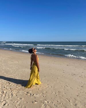 Melanie Nyema Instagram - It’s still summer ☀️ 

📷 @meredithostrom