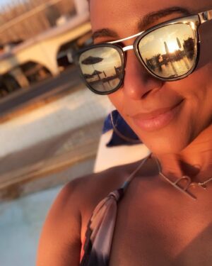 Melanie Nyema Instagram - Where was the BEST trip you’ve ever taken??? I know, this is absolutely an unfair question. Trips are wonderful for so many different reasons. And besides, how can you even compare your swanky bachelorette weekend in Palm Springs to your ghetto, teen girlfriends getaway in Rosarito?! I👏🏽AM👏🏽SO👏🏽THANKFUL👏🏽 to have seen most of these United States and right around 40 or so countries outside it. I’ll never forget night swimming in Cuba, wine tasting in France, black sands in New Zealand or Cristo in Brazil...every single trip holds a forever piece of my heart. Today, though, I’m reminiscing on this moment, one year ago—poolside in Dubai as the sun began it’s slow (then speedy) descent beyond the Gulf. Near perfection.✨Tell me about YOUR favorite vacay! OR where you dream of heading off to next!
