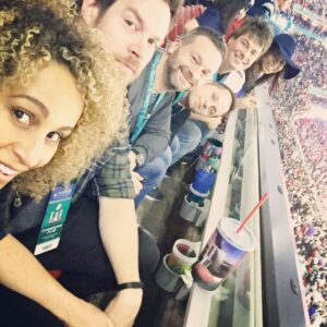 Melanie Nyema Instagram - Well...the family that plays together...