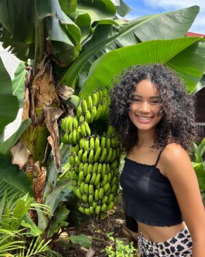 Mélanie Odules Instagram - Bon fêt Kaf mon nasyon ! ✊🏾
Nou va craz un maloya ensemb 🇷🇪