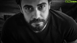 Melih Selçuk Instagram - Mutlu, huzurlu, sinema dolu bir sene olsun 🙏🏻 🎬